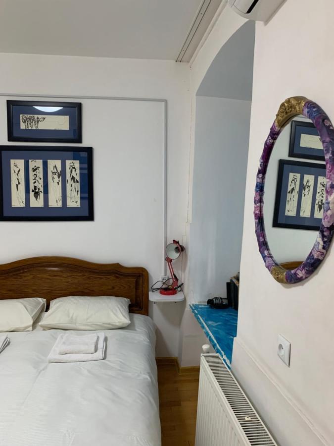 In The Center Of The City 2Rooms Tbilisi Ngoại thất bức ảnh