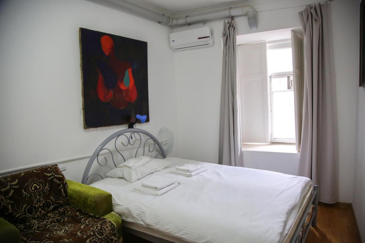 In The Center Of The City 2Rooms Tbilisi Ngoại thất bức ảnh